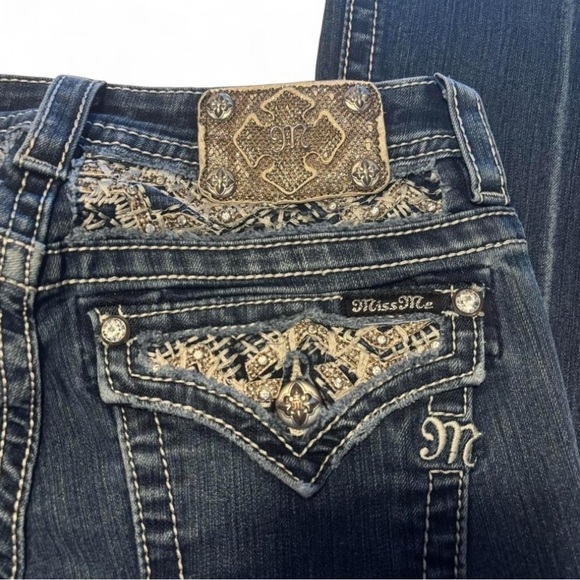 Miss Me Denim - Miss Me y2k Jeans Womens 27 Bootcut Low Rise Dark Wash Distressed Sequin Pocket